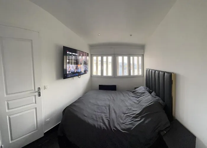 Appartement F2 Meuble - Tout Equipe - Tv Netflix - 4 Personnes