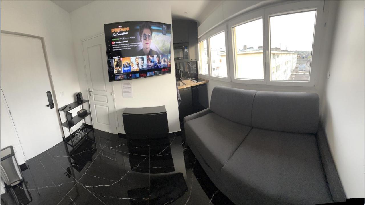 F2 Meuble - Equipe - Tv Netflix - 4 Personnes * Lisieux